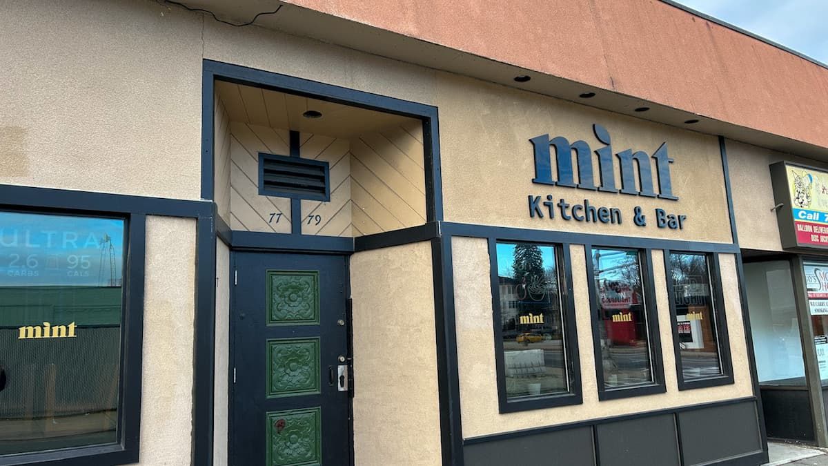 mint kitchen and bar worcester ma